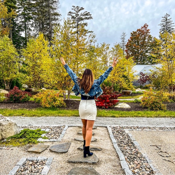 Meet your Posher, Shela - Picture 1 of 1